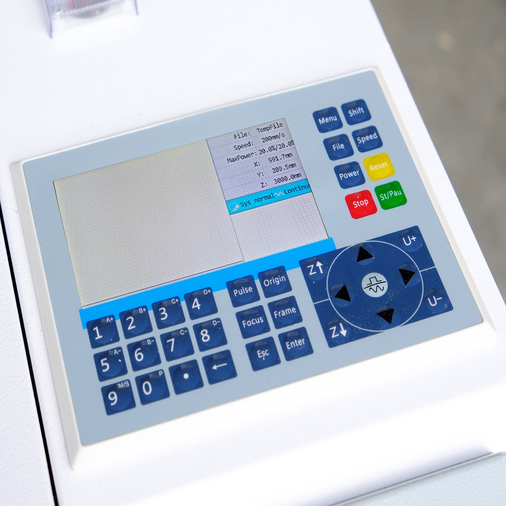 Stuurprogramma Ruida 6445 in plotter KH5030